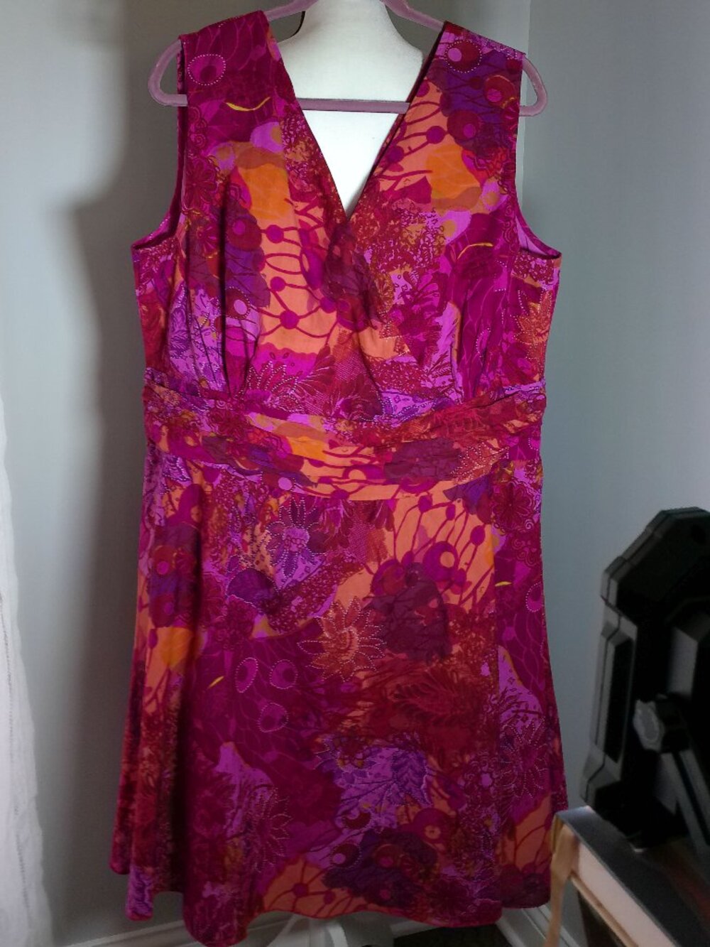 PHOOL NWOT Sleeveless V-Neck Dark Pink Coquette Girl Florals Lined Mini Dress 2X